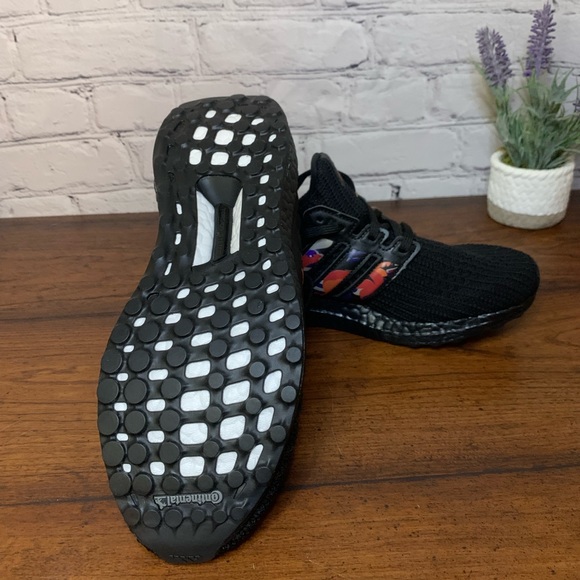 adidas ULTRABOOST DNA LUNAR NEW YEAR - Picture 12 of 12